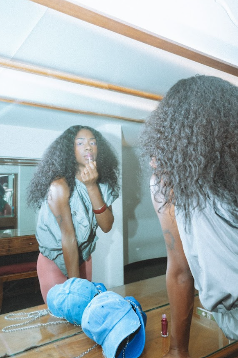 "Sneaking In Da Club" Body